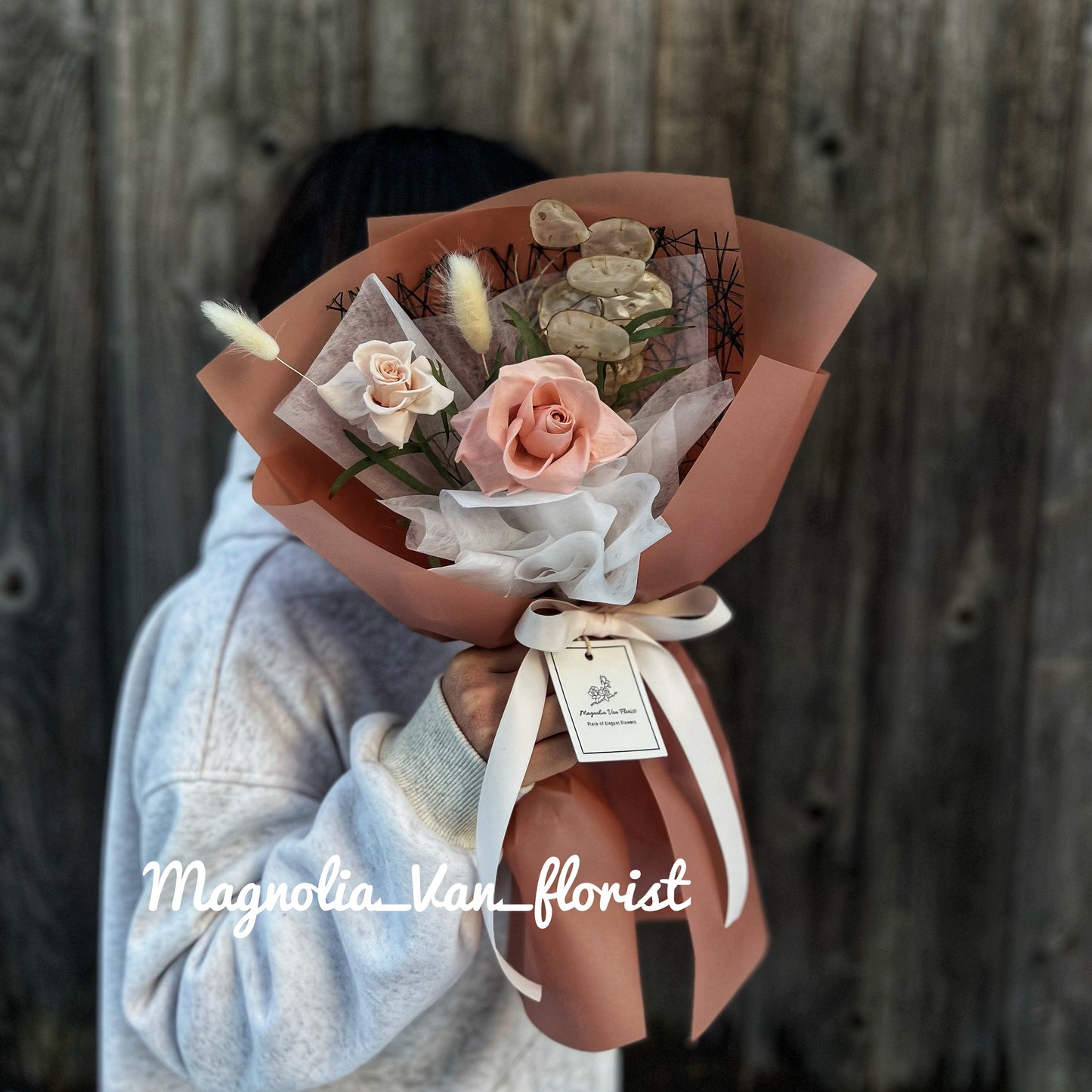 🌿 Minimalist Elegance | 2025 Valentine’s Collection 🌹✨