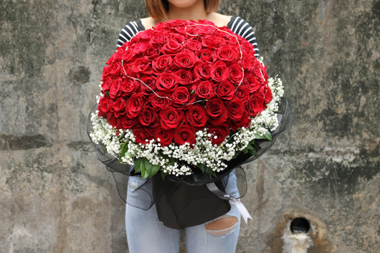 99 RED ROSES WITH BABY BREATH FRESH FLOWER BOUQUET-99朵红玫瑰花束带满天星