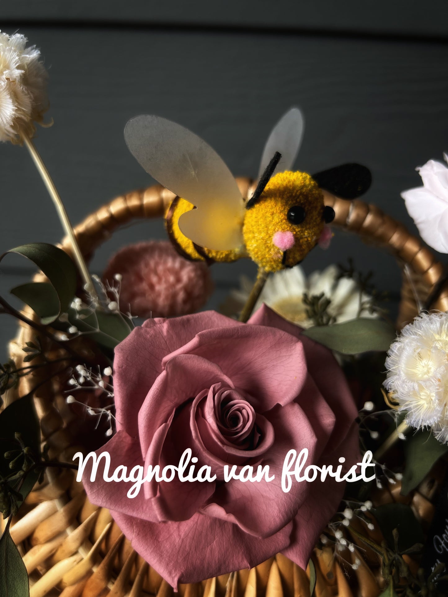 Preserved Flower Decor Basket -Bee-保鮮花枱花